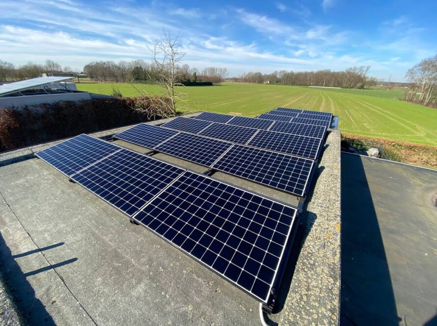 Realisatie zonnepanelen te Nijlen : 18x Sunpower MAX3-400Wp zonnepanelen + Solaredge omvormer Storedge SEK 5000-RWS